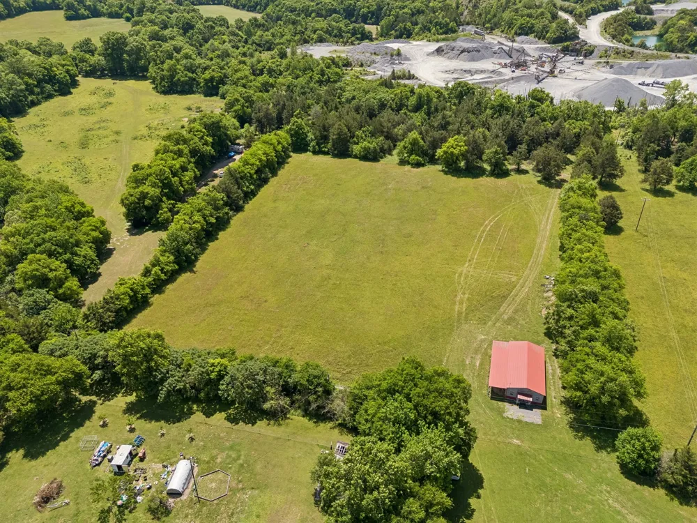 27 Clark Mill Rd Fayetteville, TN 37334