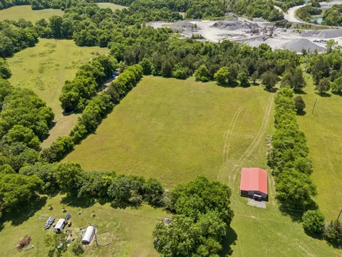 27 Clark Mill Rd