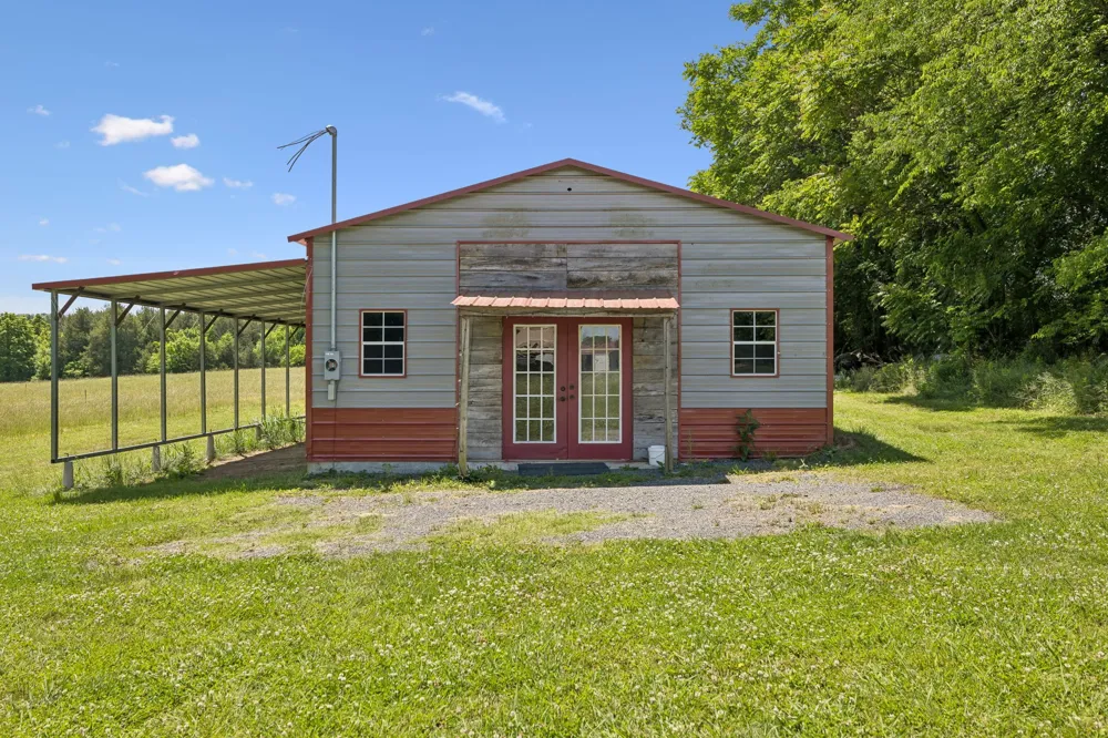 27 Clark Mill Rd Fayetteville, TN 37334