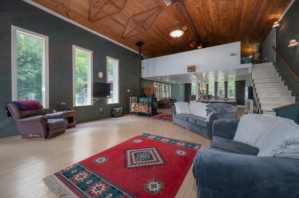 1791 Deer Creek Rd Linden, TN 37096