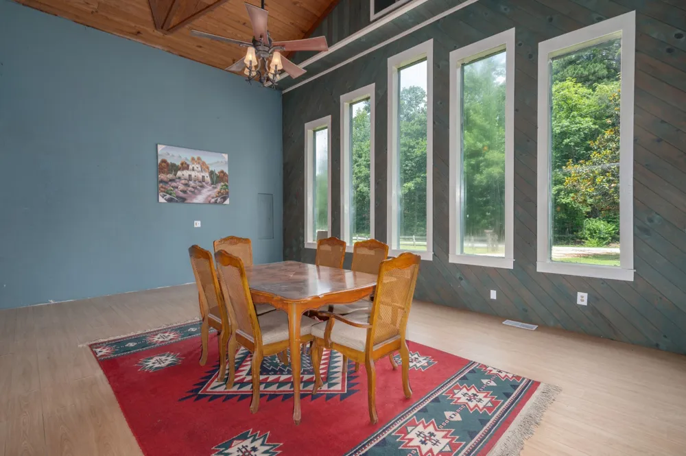 1791 Deer Creek Rd Linden, TN 37096