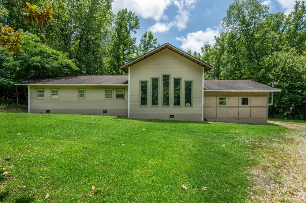 1791 Deer Creek Rd Linden, TN 37096