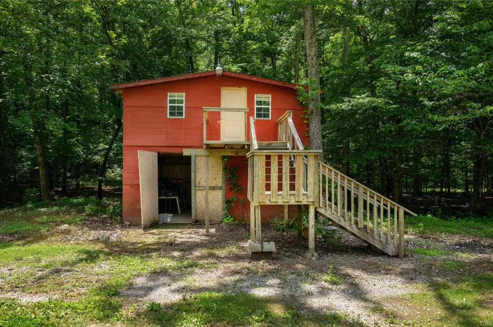 1791 Deer Creek Rd Linden, TN 37096