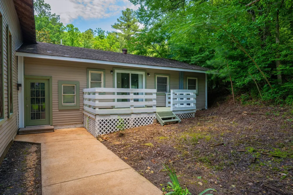 1791 Deer Creek Rd Linden, TN 37096