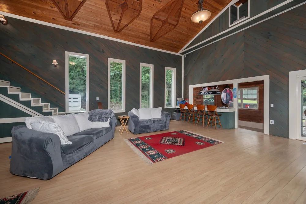 1791 Deer Creek Rd Linden, TN 37096