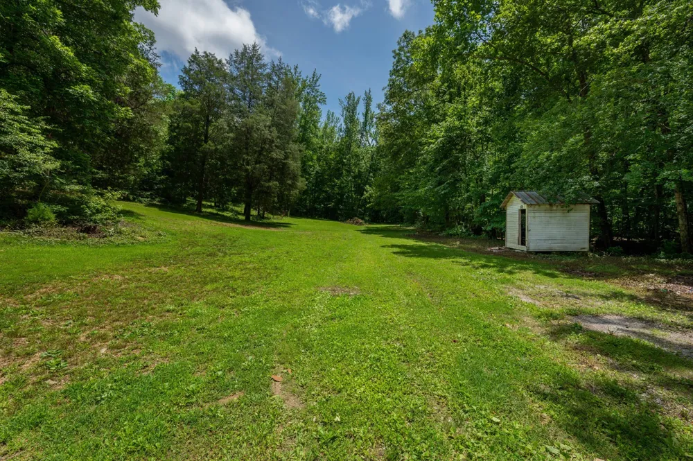 1791 Deer Creek Rd Linden, TN 37096