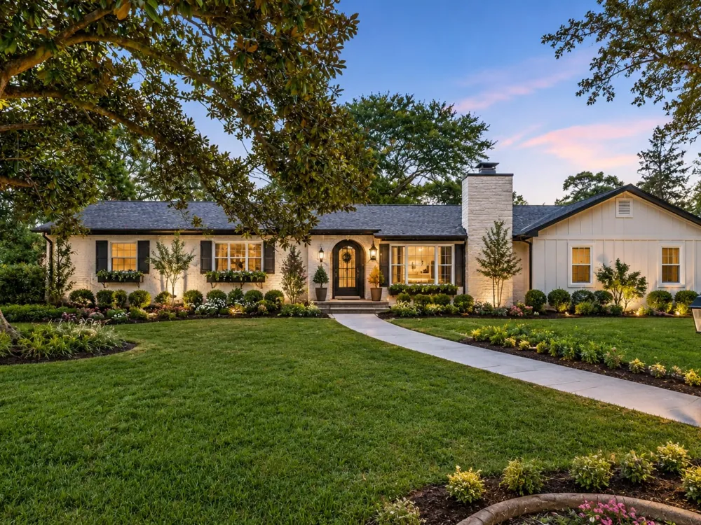 7411 Highway 36 Jones Creek, TX 77541