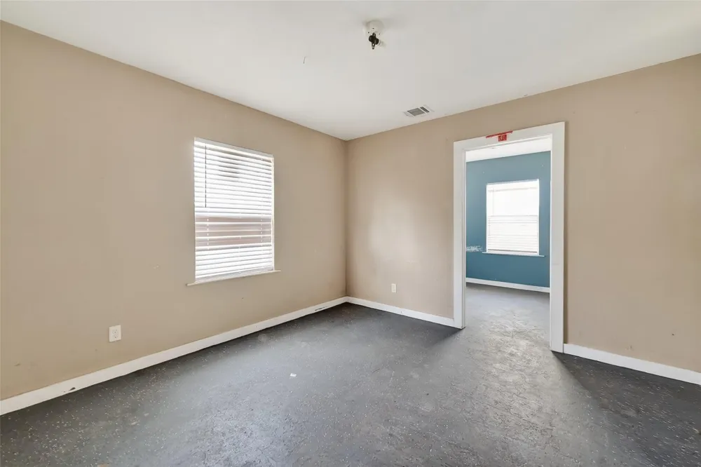7411 Highway 36 Jones Creek, TX 77541