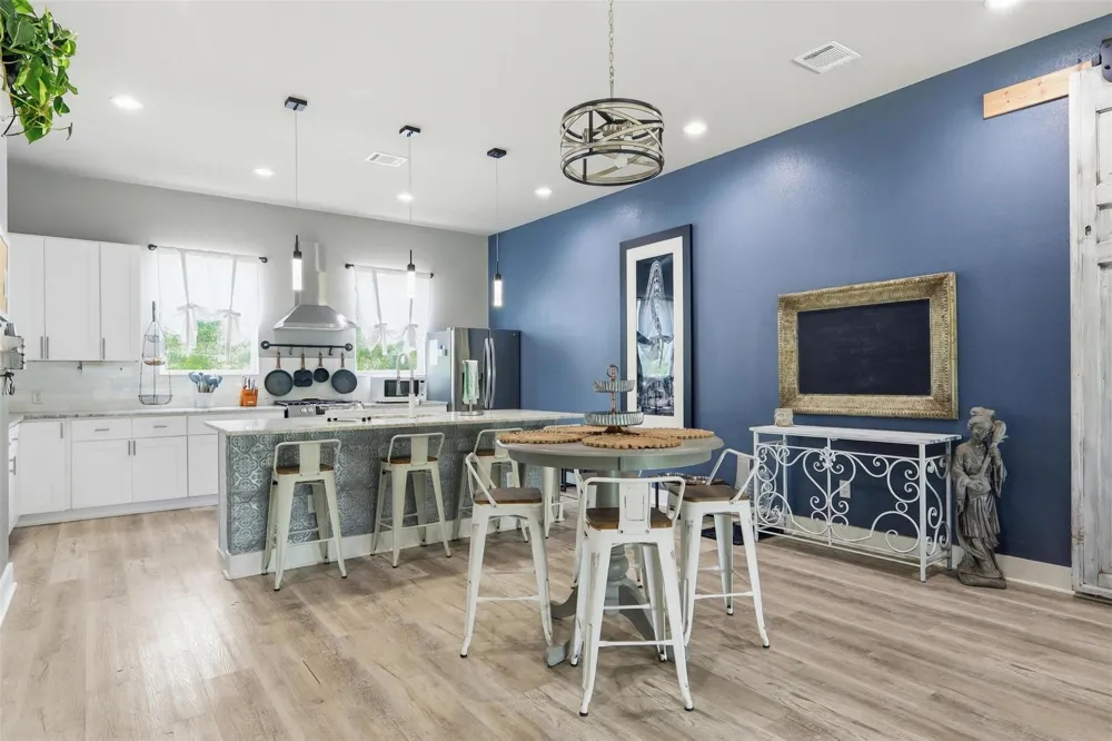 613 Oakdale Street La Porte, TX 77571