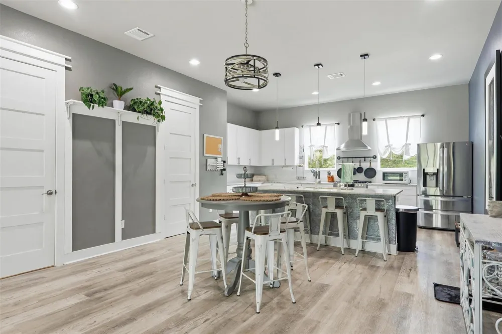 613 Oakdale Street La Porte, TX 77571