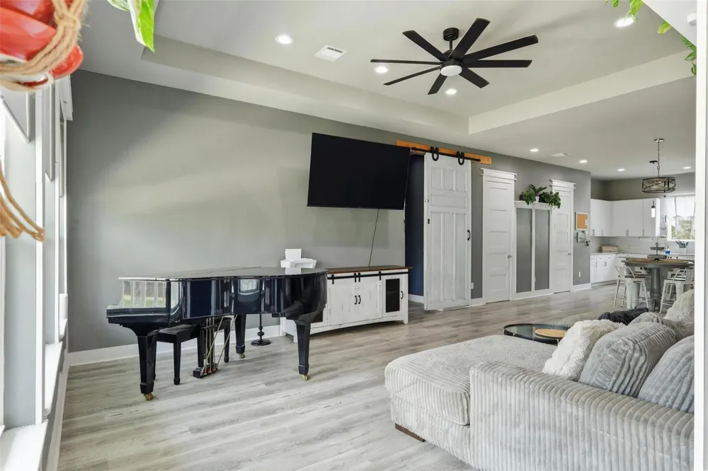 613 Oakdale Street La Porte, TX 77571