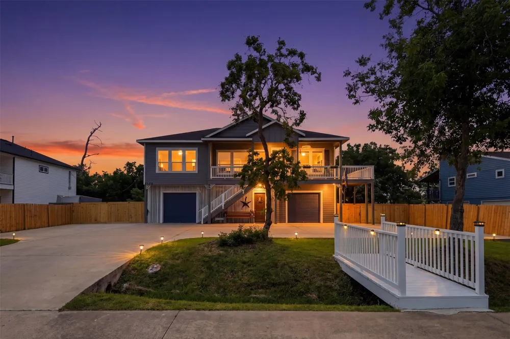613 Oakdale Street La Porte, TX 77571