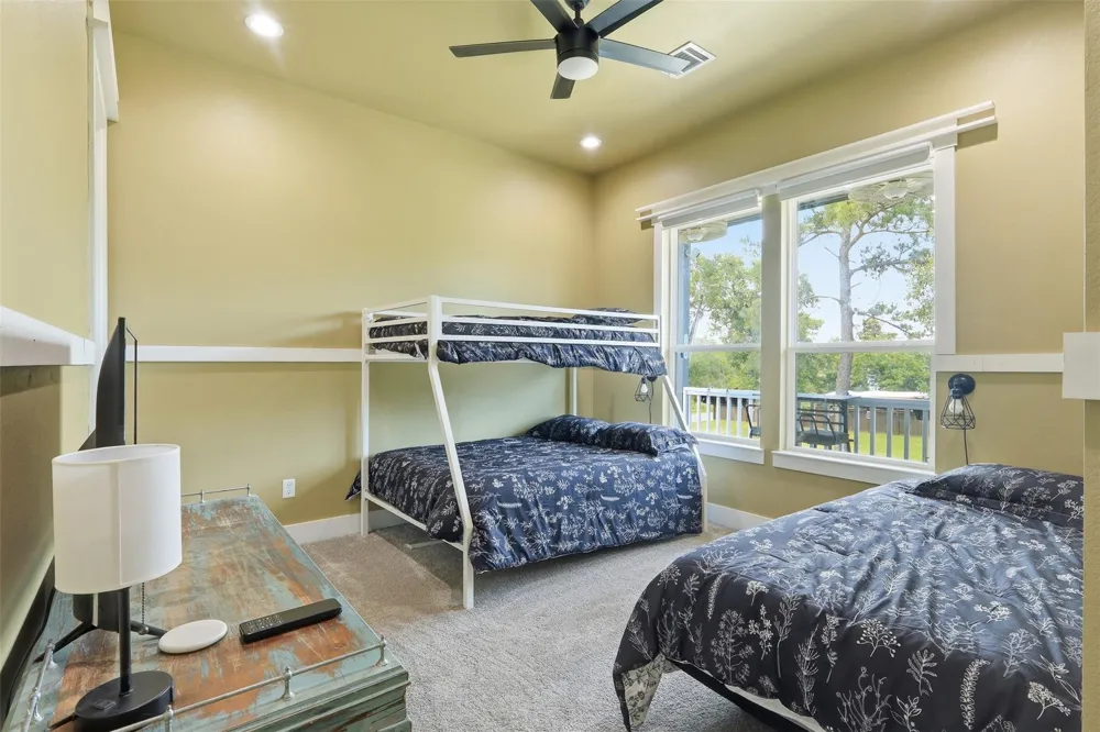 613 Oakdale Street La Porte, TX 77571