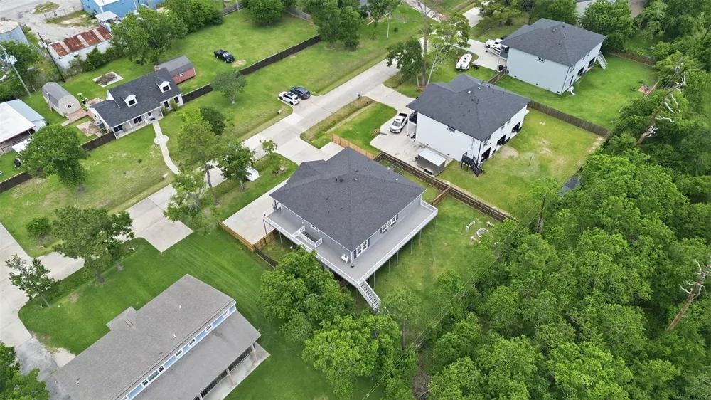 613 Oakdale Street La Porte, TX 77571