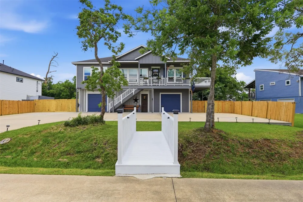 613 Oakdale Street La Porte, TX 77571