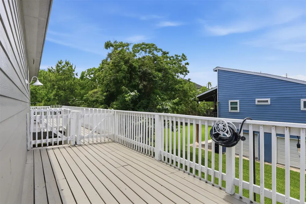 613 Oakdale Street La Porte, TX 77571