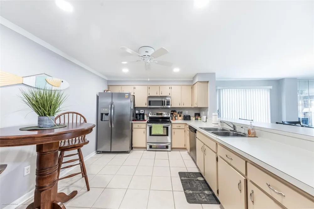 1477 PARK BEACH CIRCLE #11 Punta Gorda, FL 33950
