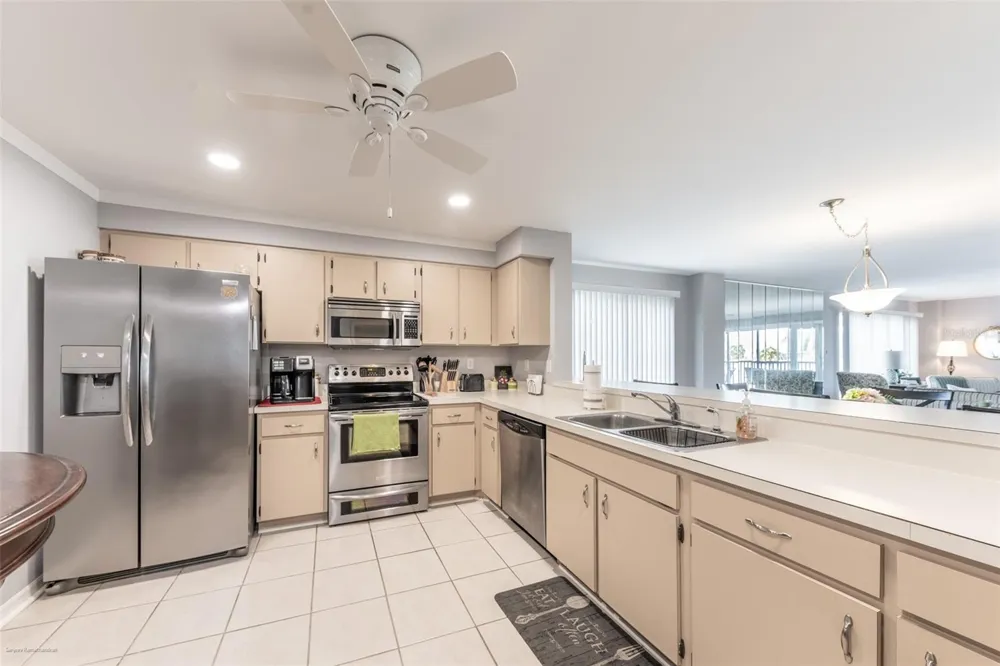 1477 PARK BEACH CIRCLE #11 Punta Gorda, FL 33950