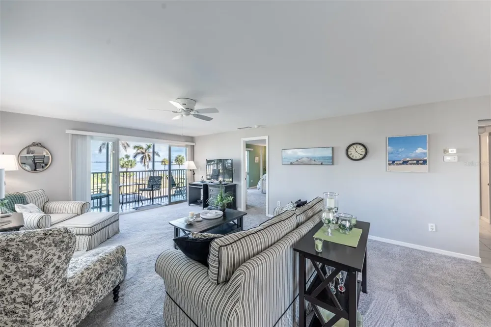 1477 PARK BEACH CIRCLE #11 Punta Gorda, FL 33950