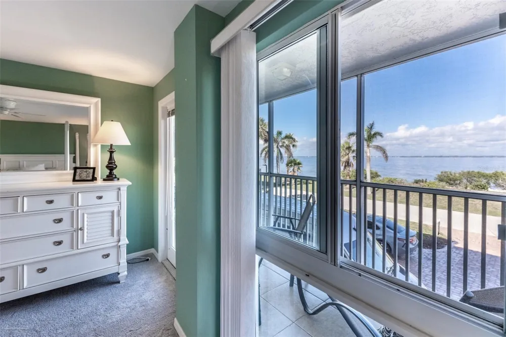 1477 PARK BEACH CIRCLE #11 Punta Gorda, FL 33950