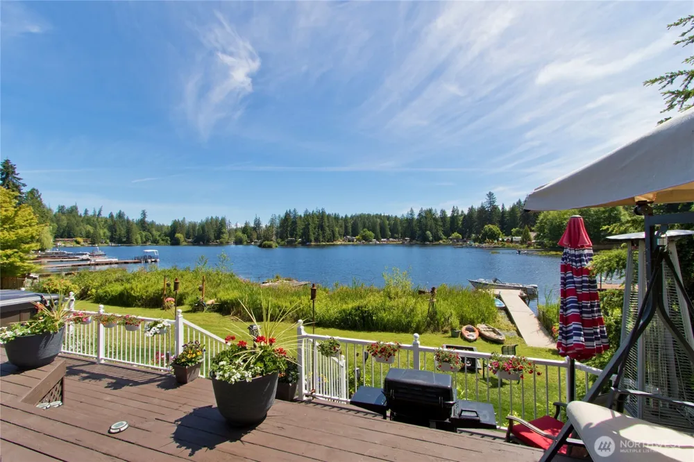 32421 Whitman Lake Drive E Graham, WA 98338