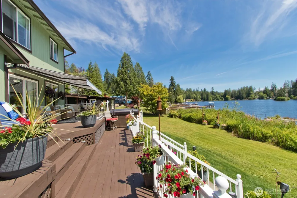 32421 Whitman Lake Drive E Graham, WA 98338