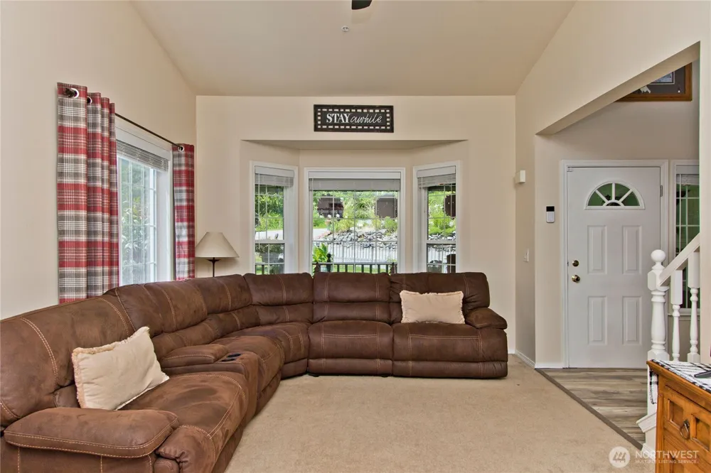 32421 Whitman Lake Drive E Graham, WA 98338