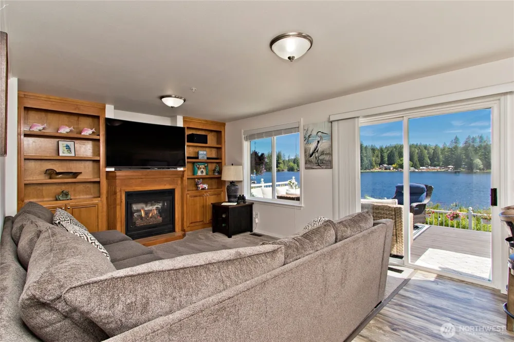 32421 Whitman Lake Drive E Graham, WA 98338