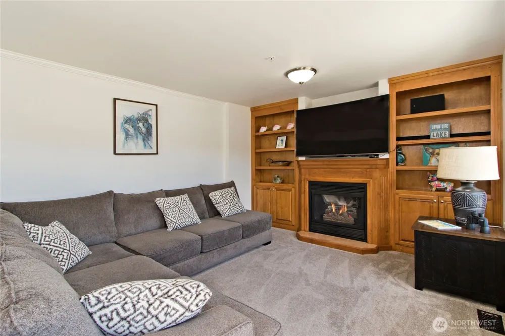 32421 Whitman Lake Drive E Graham, WA 98338