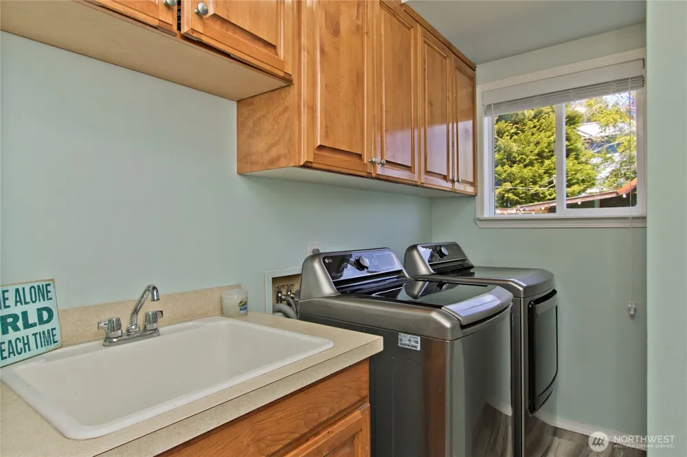 32421 Whitman Lake Drive E Graham, WA 98338