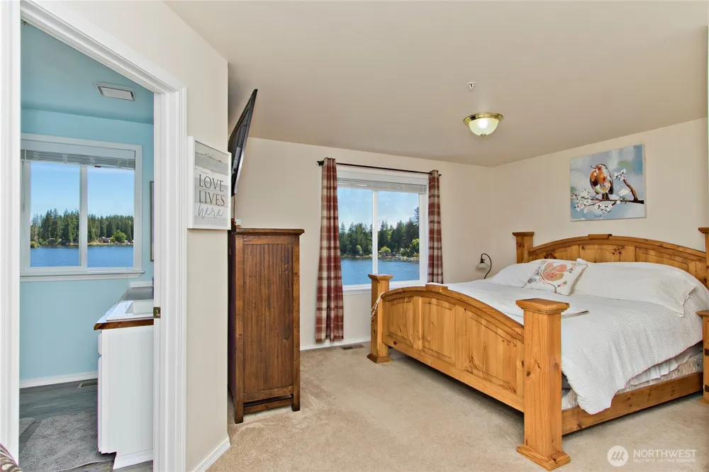 32421 Whitman Lake Drive E Graham, WA 98338