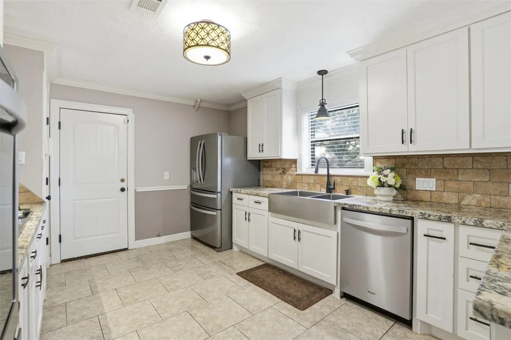 815 Wisconsin Street South Houston, TX 77587