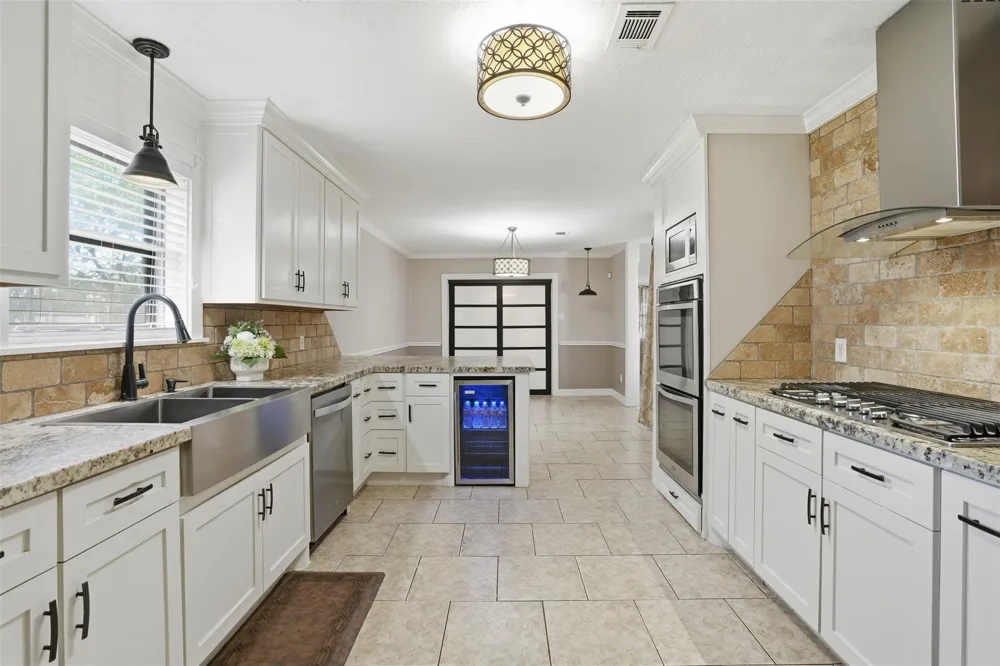 815 Wisconsin Street South Houston, TX 77587