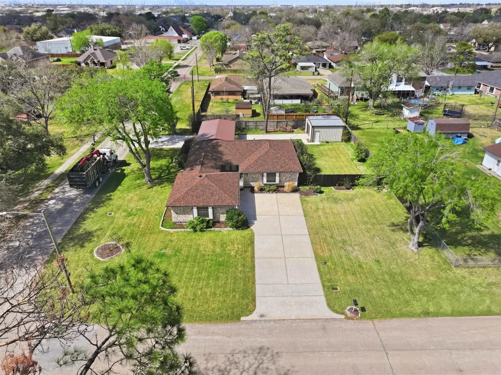 815 Wisconsin Street South Houston, TX 77587