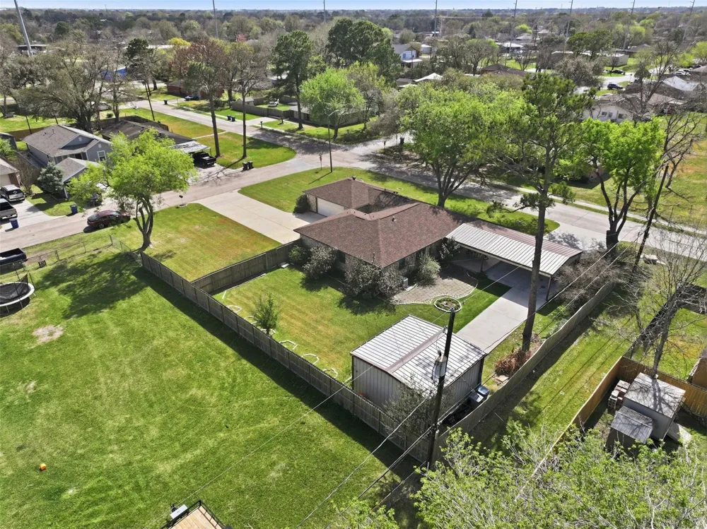 815 Wisconsin Street South Houston, TX 77587