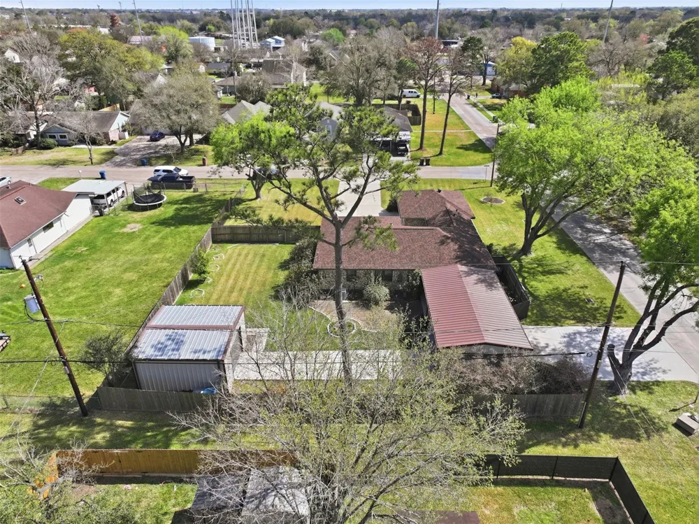 815 Wisconsin Street South Houston, TX 77587