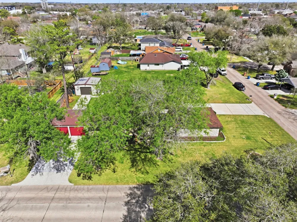 815 Wisconsin Street South Houston, TX 77587