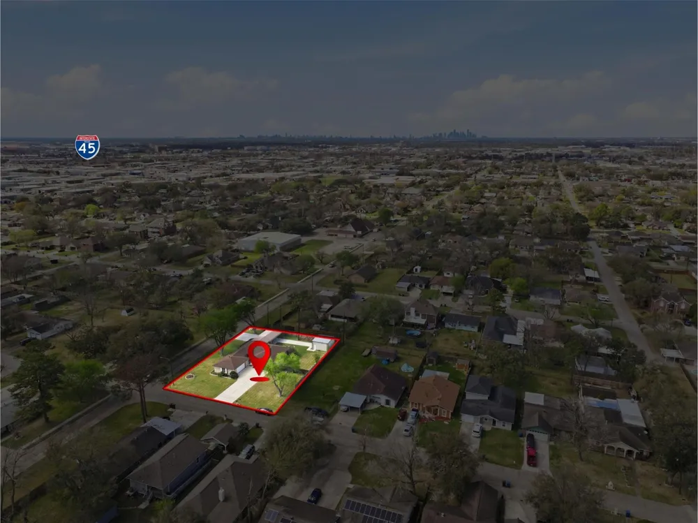 815 Wisconsin Street South Houston, TX 77587