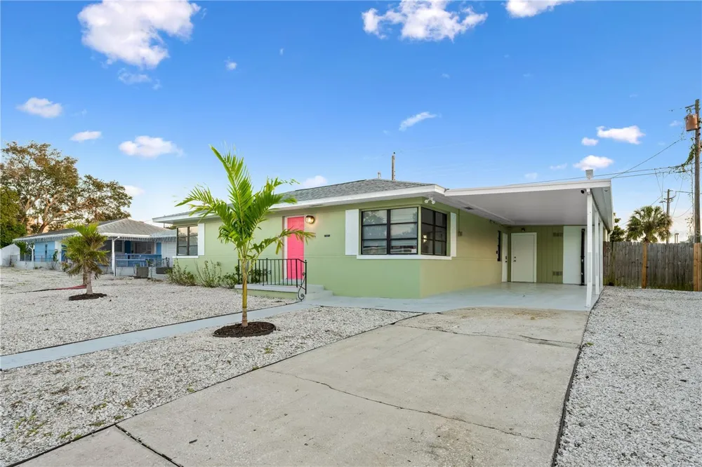 1225 GROVE STREET Clearwater, FL 33755