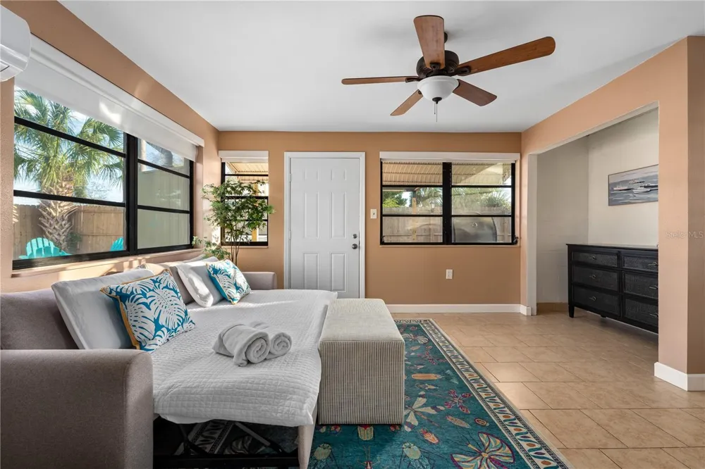 1225 GROVE STREET Clearwater, FL 33755