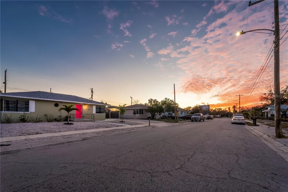 1225 GROVE STREET Clearwater, FL 33755