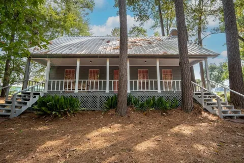 565 Timber Bay Drive