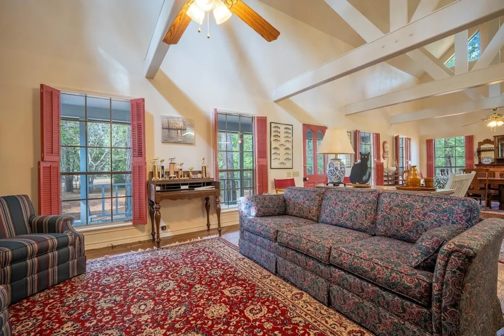 565 Timber Bay Drive Trinity, TX 75862
