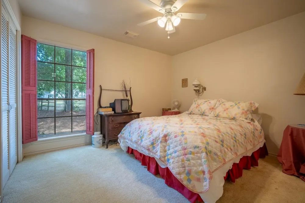 565 Timber Bay Drive Trinity, TX 75862