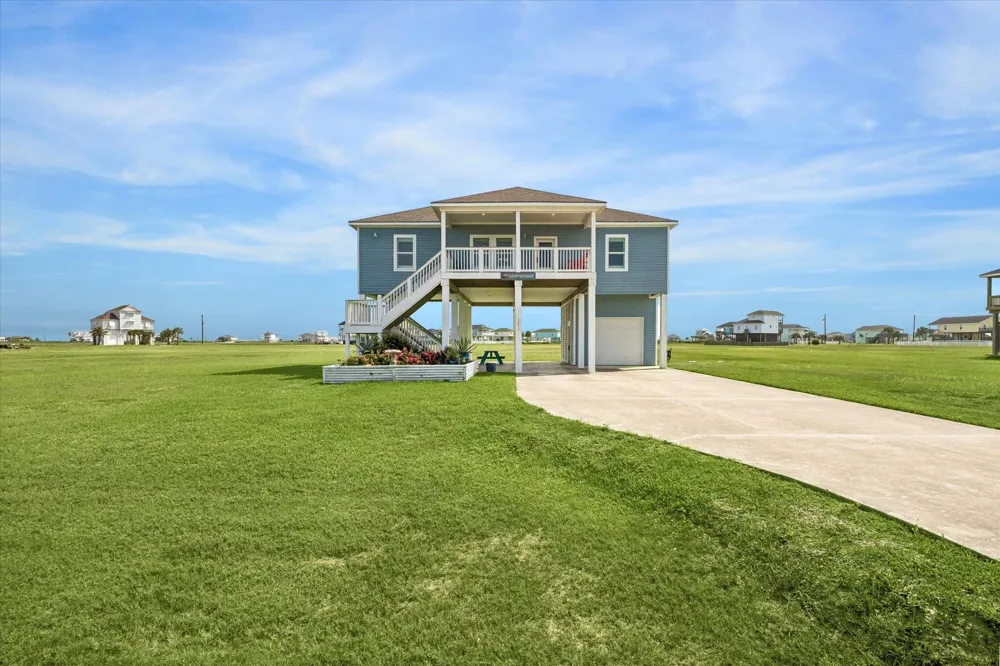 3811 Kiva Road Galveston, TX 77554