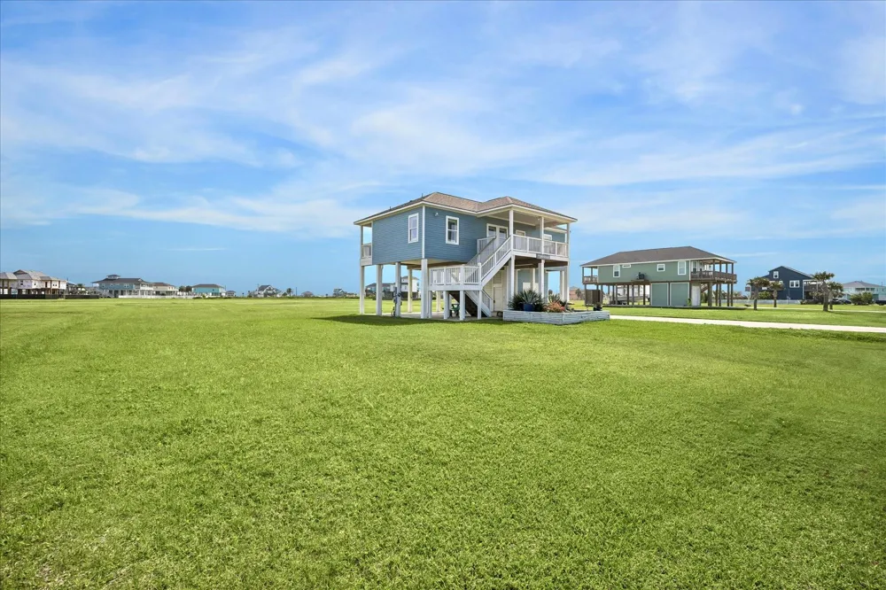 3811 Kiva Road Galveston, TX 77554