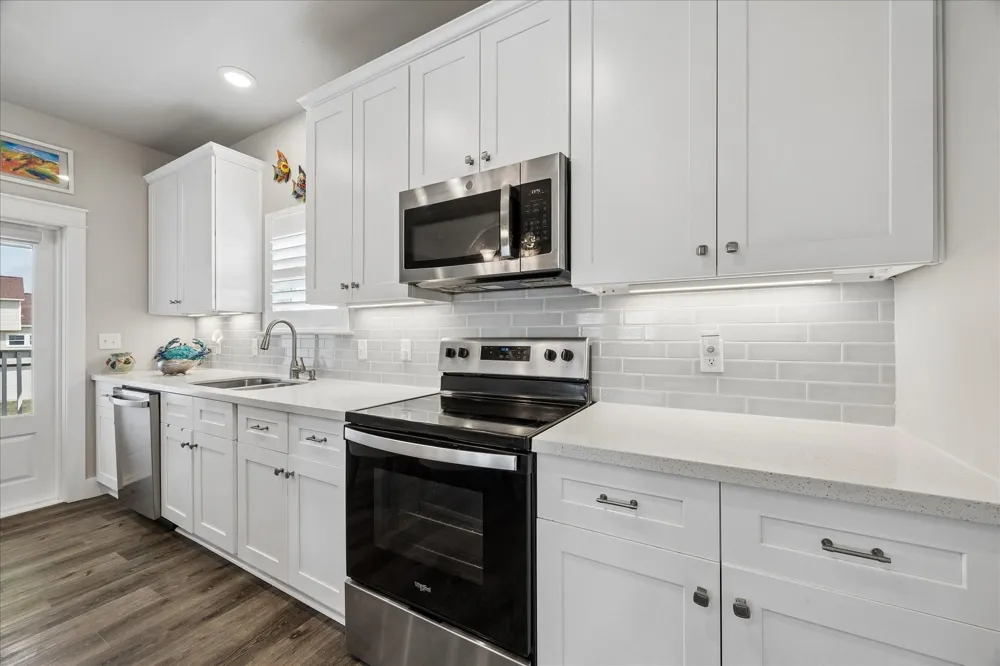 3811 Kiva Road Galveston, TX 77554
