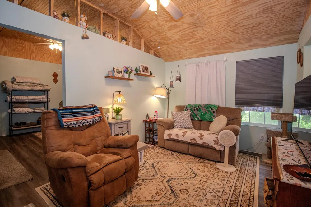 14285 S State Highway 19 Elkhart, TX 75839