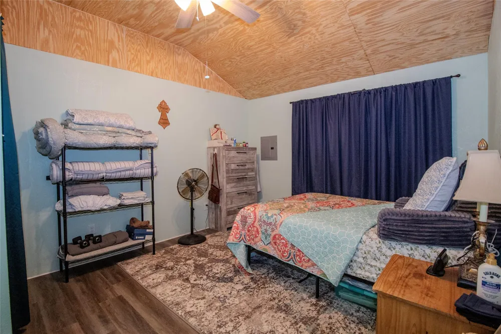 14285 S State Highway 19 Elkhart, TX 75839