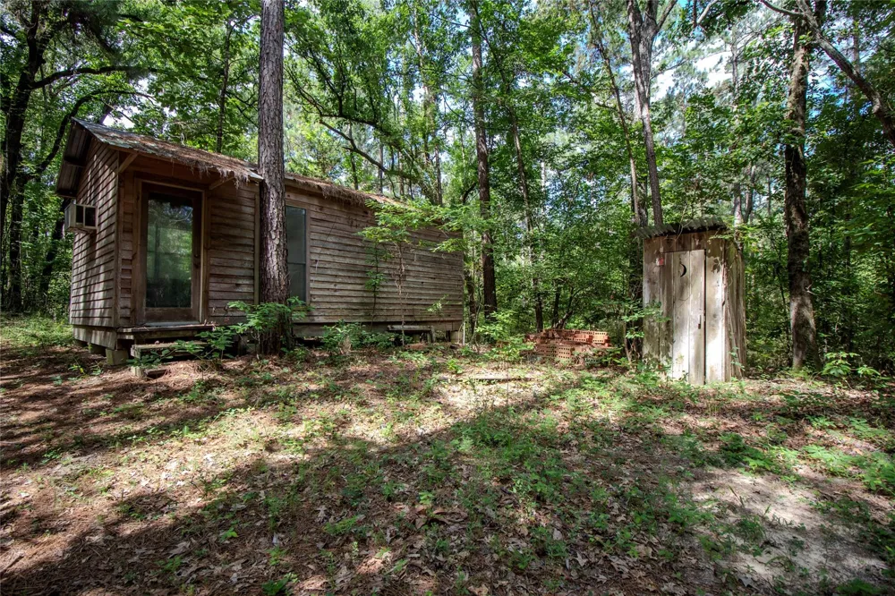 14285 S State Highway 19 Elkhart, TX 75839